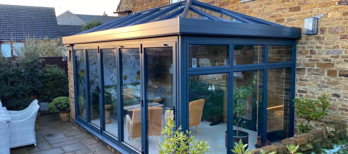 Matthew Oliver Windows & Doors Ltd logo